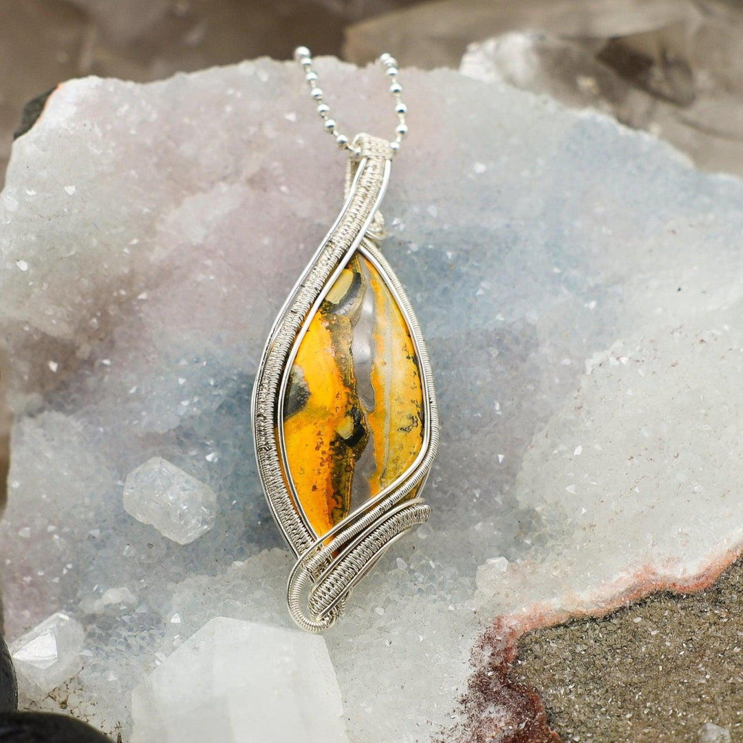 Bumblebee Jasper: Meaning, Healing Properties & Uses