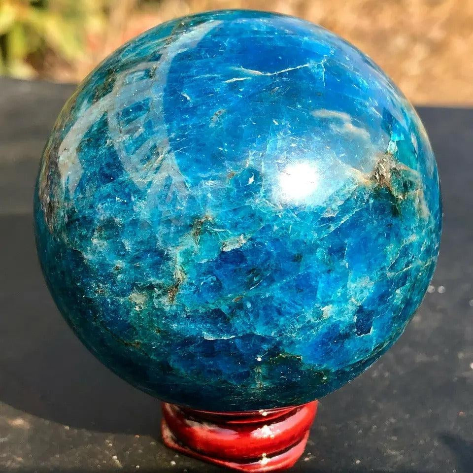 Blue Apatite crystal for motivation, mental clarity, and manifestation power