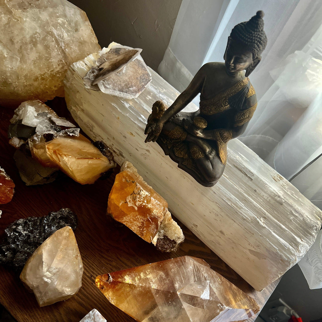 Crystal pairing guide showing best combinations for amplified energy