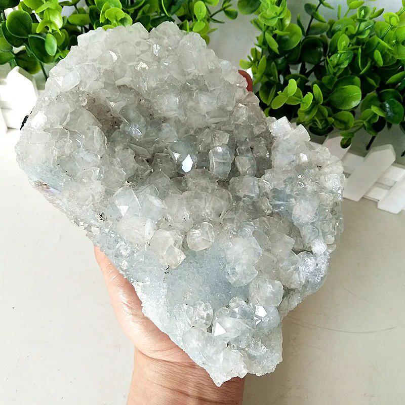 Apophyllite and Zeolite Cluster