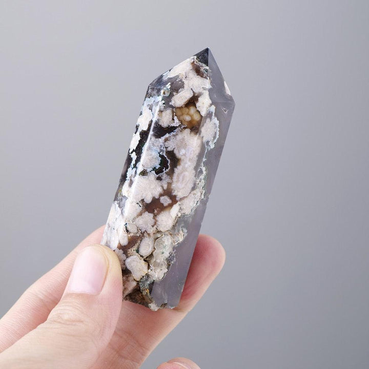 Black Sakura Flower Agate Tower