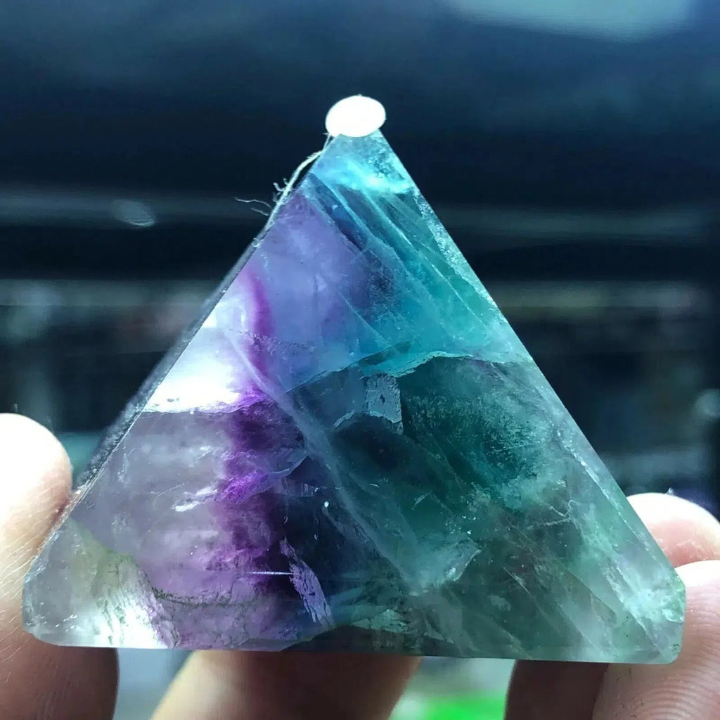 Pyramid store Set with Fluorite