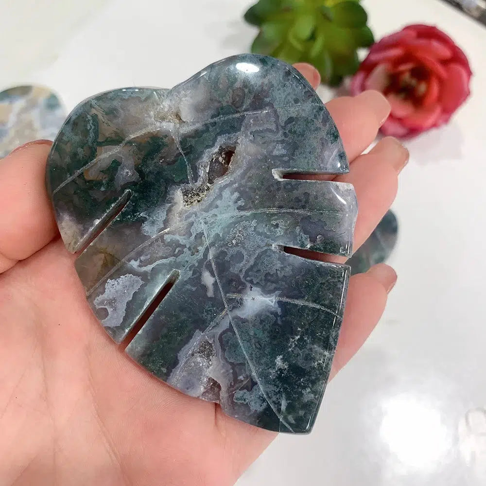 Green Moss Agate Leaf Carving