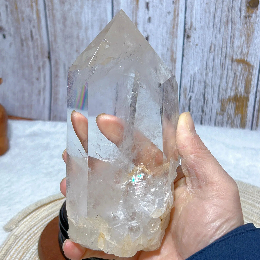 High Quality Natural Clear Quartz Rainbow Point