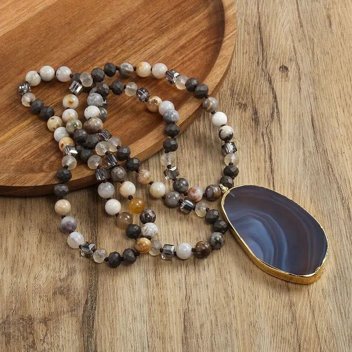 Knotted Necklace with Agate Pendant