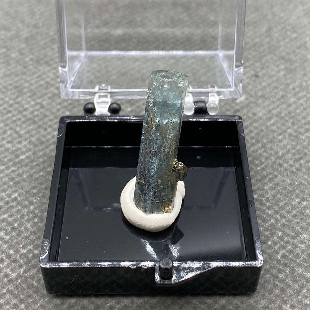 Namibian Aquamarine Crystal + box size 3.5cm #1