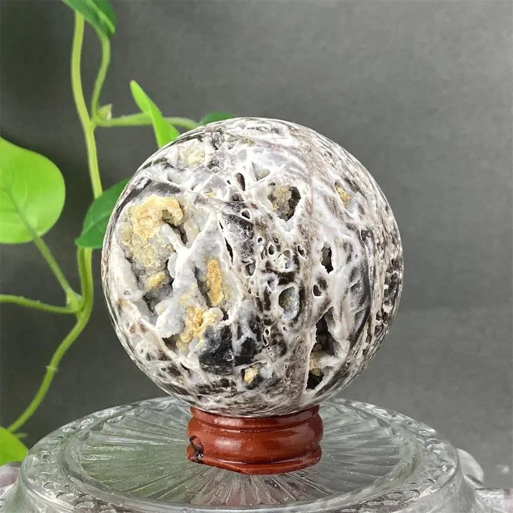 Natural Sphalerite Crystal Ball Hand-Mined Polished Energy Healing Ornament Home Decorative Mineral Gemstone Ball