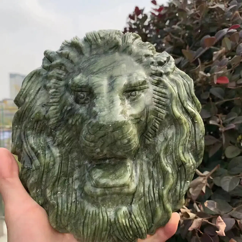 Natural Xiuyan Jade Carved Lion Head