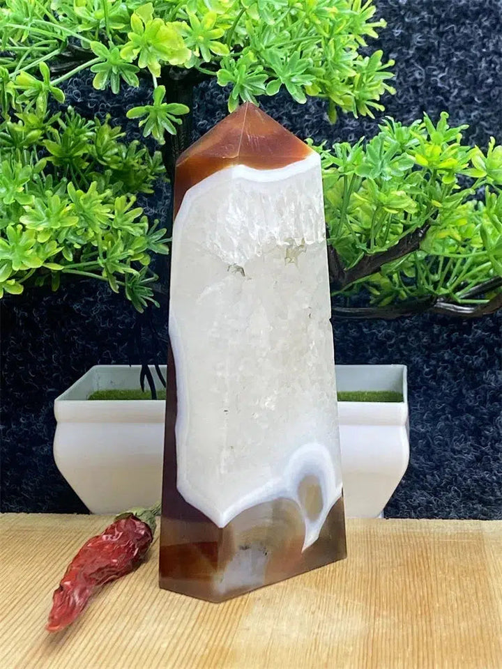 Red Agate Obelisk Tower